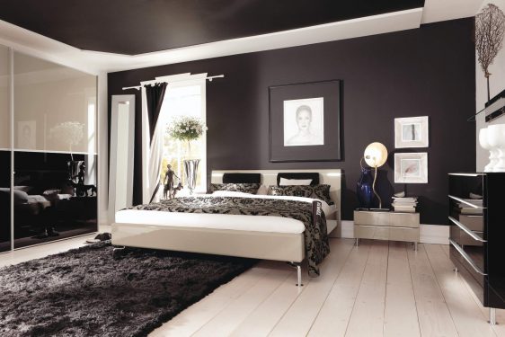 mobilier dormitor alb cu maro inchis